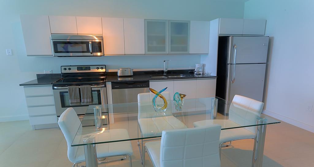 Monte Carlo Miami Suite Miami Beach Room photo