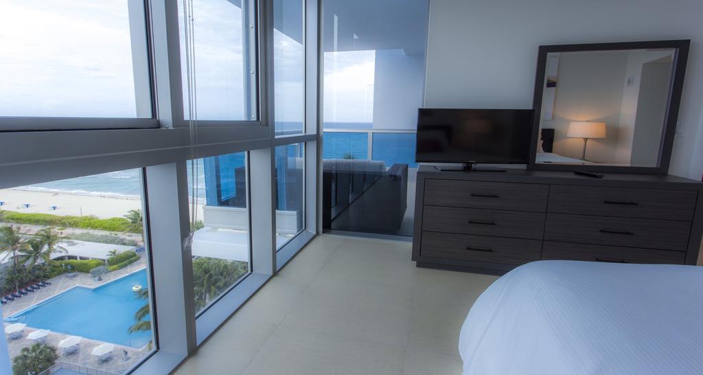 Monte Carlo Miami Suite Miami Beach Room photo