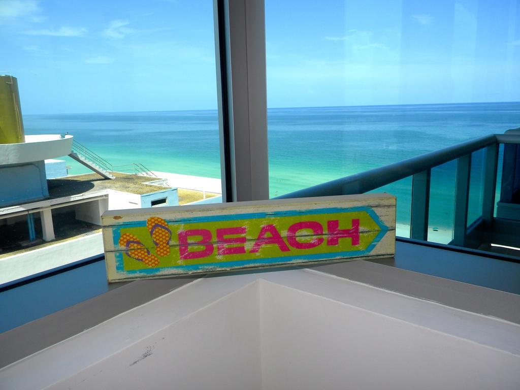 Monte Carlo Miami Suite Miami Beach Room photo