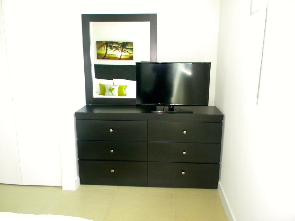 Monte Carlo Miami Suite Miami Beach Room photo