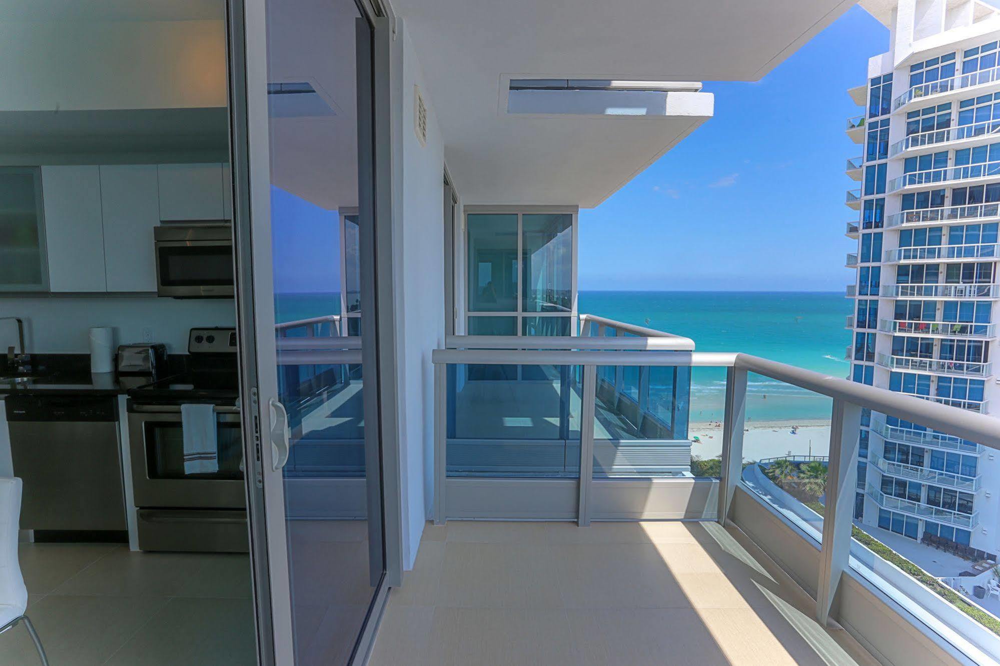 Monte Carlo Miami Suite Miami Beach Exterior photo